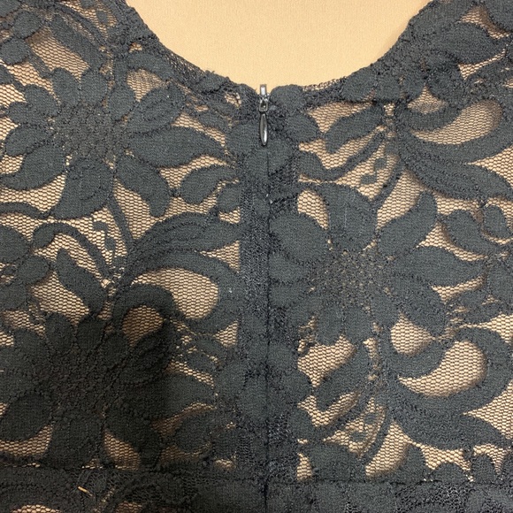 Justfab Lace Dress - Picture 6 of 7